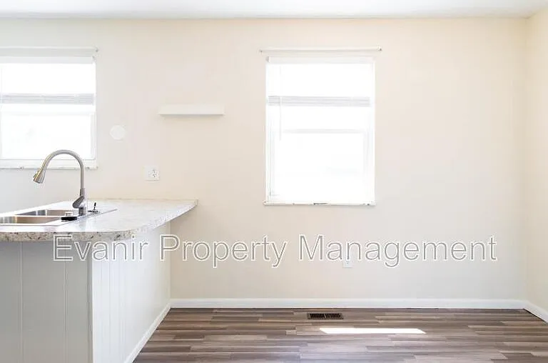 790 Branford Rd — Photo 21