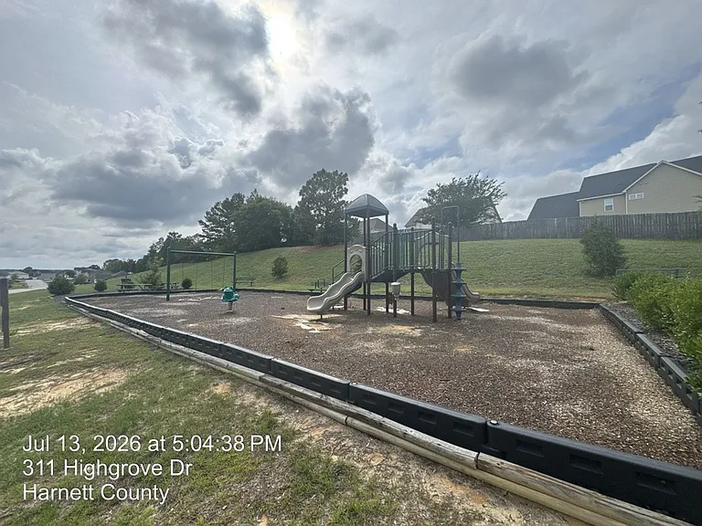 395 Heathrow Dr — Photo 42