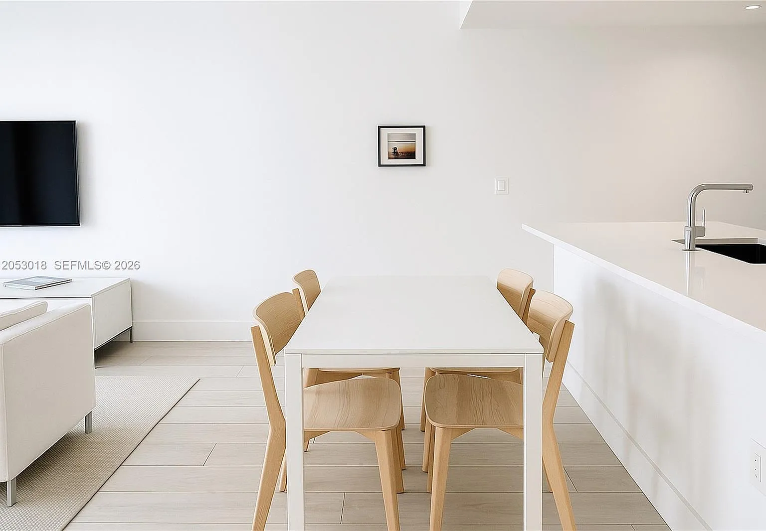 1100 Millecento Residence — Photo 3