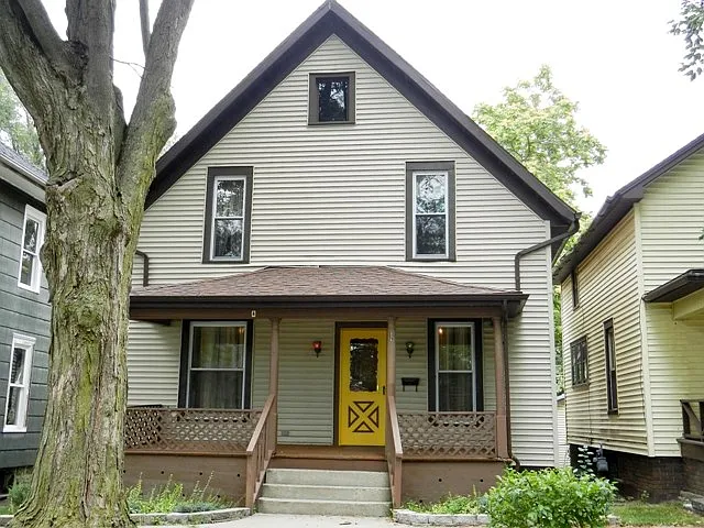 336 N State St photo 1