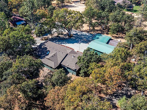 3rd image of 332 Rene Dr