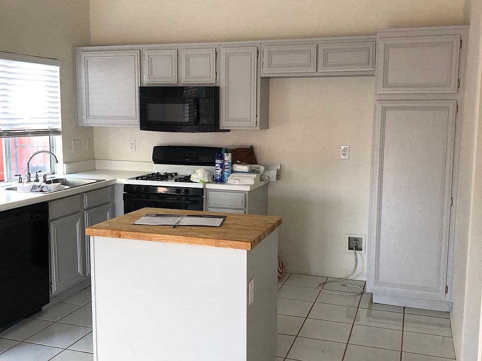 2nd image of 662 Mesquite St