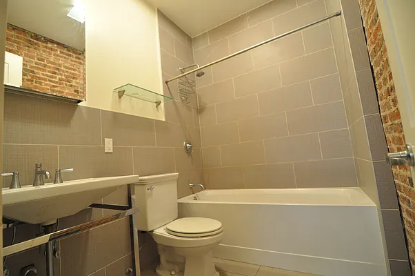 Rented by EXR | media 13