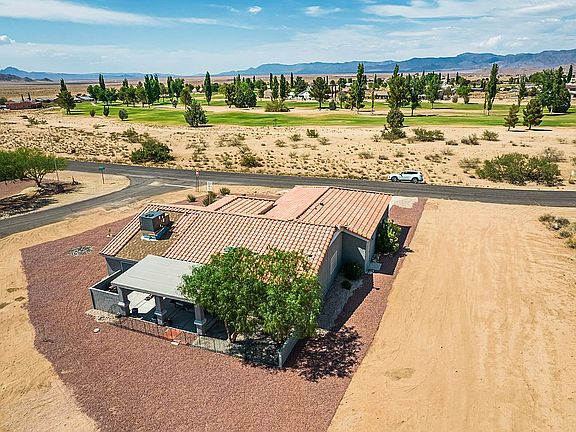3rd image of 7888 E Saddleback Dr