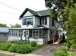 45 Cedar St, Saranac Lake, NY 12983