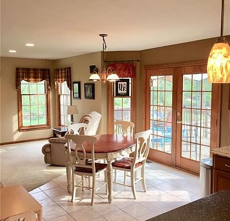 5th image of 1111 Chaucer Dr