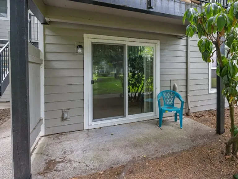 5484 SW Alger Ave #G7 — Photo 2