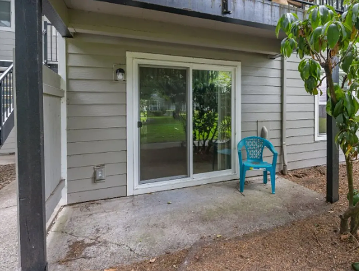 Building Photo - 5484 SW Alger Ave #G7