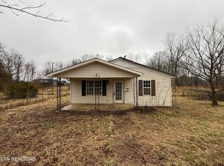 709 Hanging Limb Hwy, Crawford, TN 38554