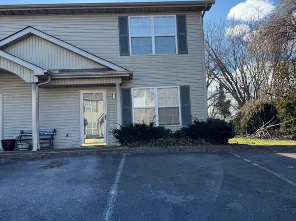 3200 Quiet Way, Knoxville, TN 37918