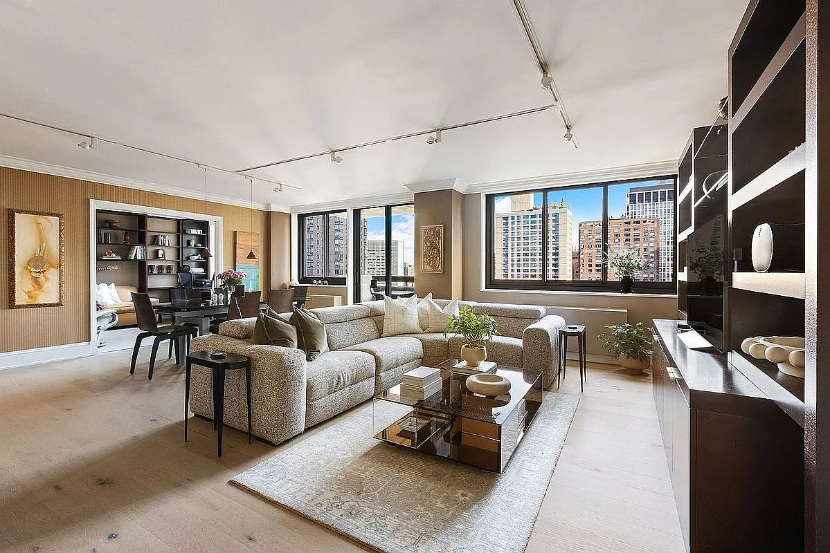 347 W 57th St #25AB photo 1