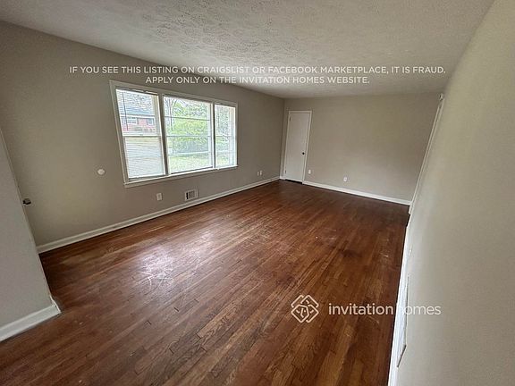 4th image of 2121 Cherry Ln