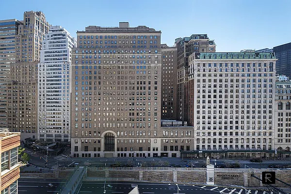 Rented by R New York | media 6