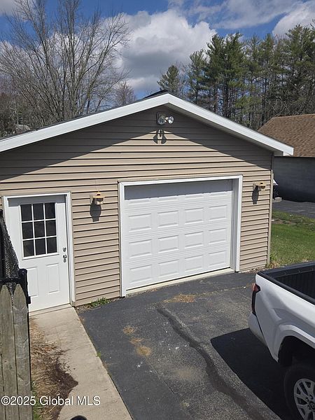 2nd image of 51 Kallen Avenue