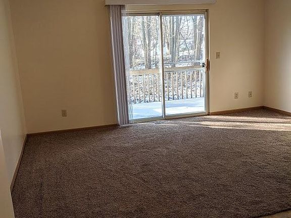 3rd image of 905 Cedar Run Ct NW