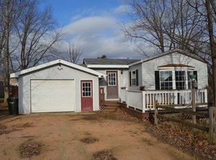 631 Cleveland Ave, Wild Rose, WI 54984
