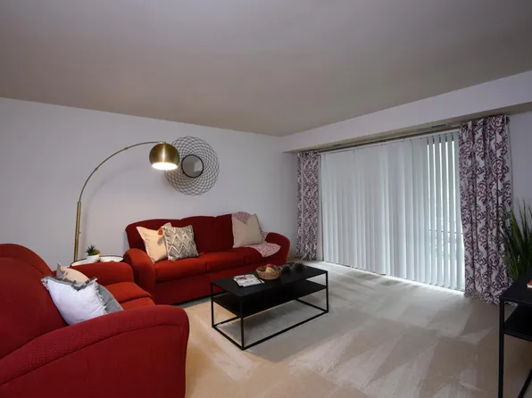 Woodridge Apartments