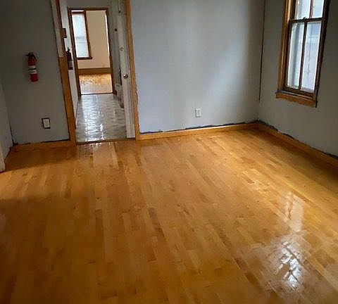 4th image of 5030 S Damen Ave