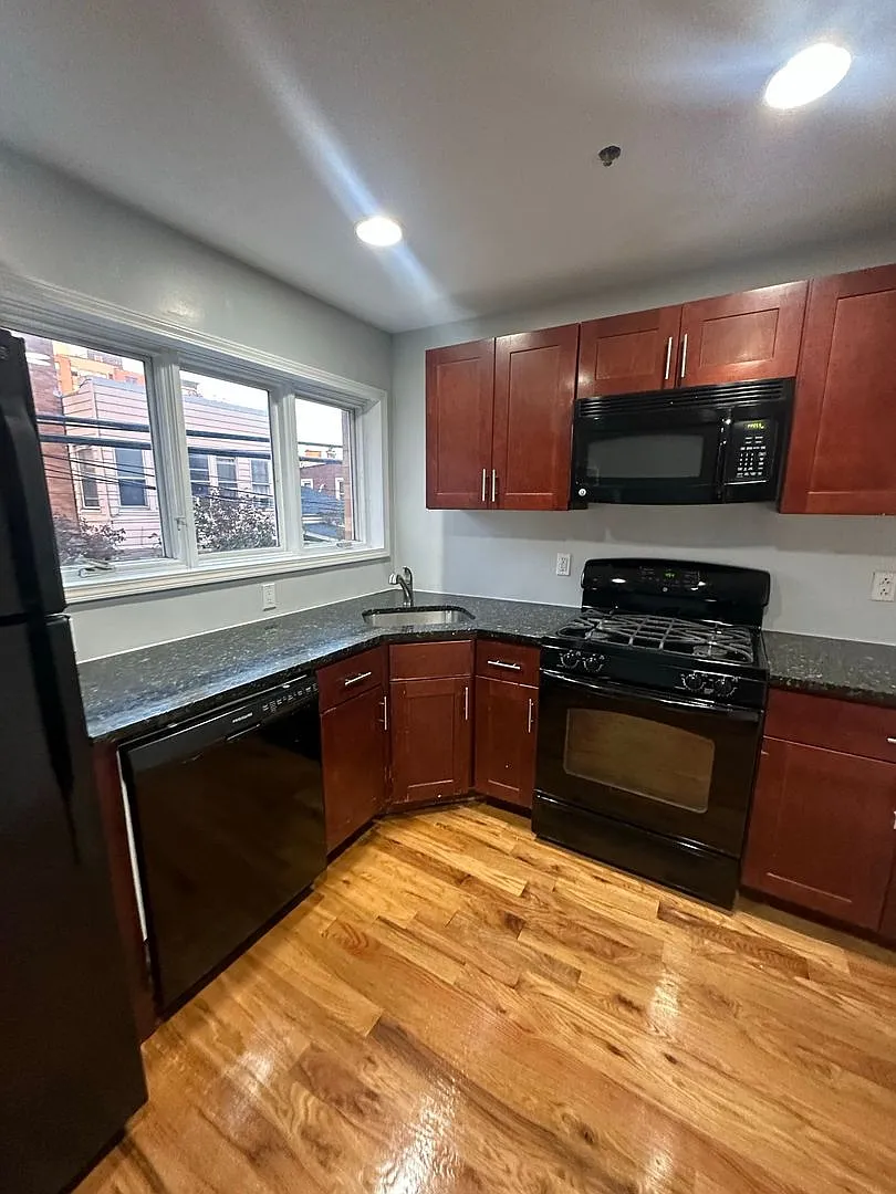 115 42nd St. c/o 4115 Park Avenue LLC — Photo 3