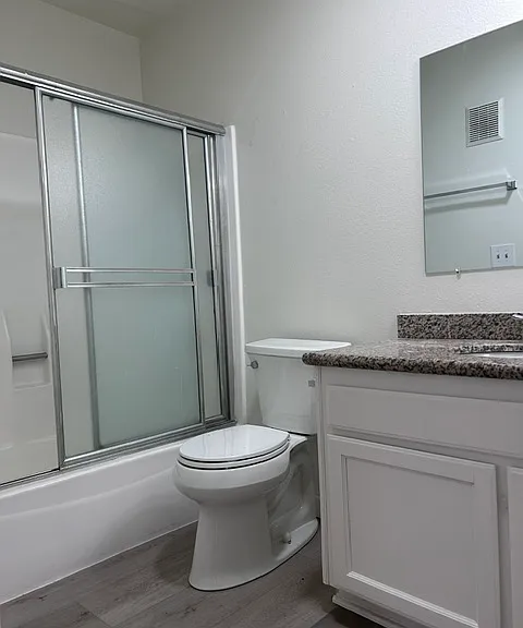 1050 Rock Springs Rd #249 — Photo 9