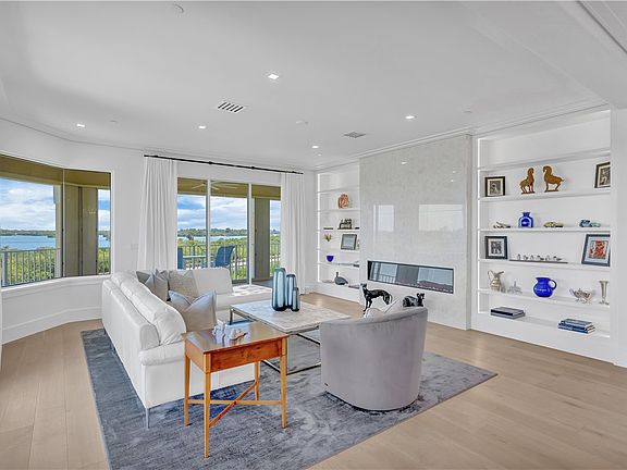 5th image of 5055 N Harbor Dr APT 401