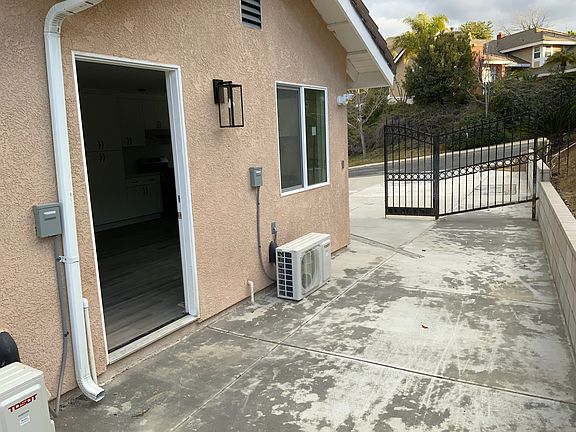 2nd image of 2517 Herlinda Ln #B