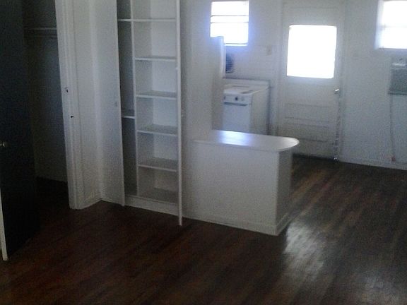4th image of 2403 Southmore Blvd APT 03