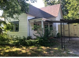 402 E Walnut St, Whitewright, TX 75491