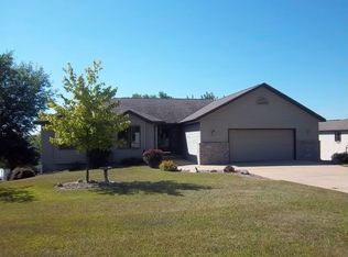620 Morningstar Dr, Portage, WI 53901