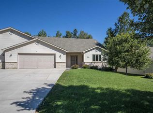 327 Hickory St, Duluth, MN 55811