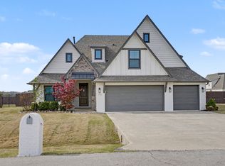1954 E 173rd St S, Mounds, OK 74047