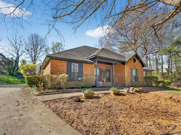 186 Lake Bend Cv, Elmore, AL 36025