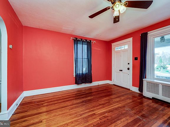 5th image of 1336 Fern Ave