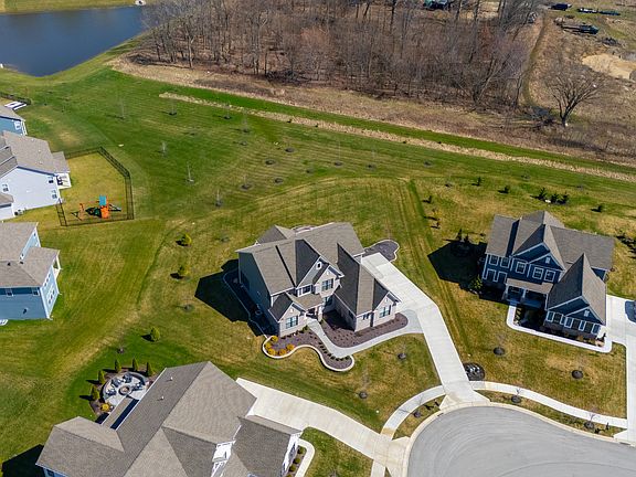 3rd image of 16823 Cobbs Pl