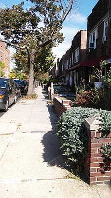 Rented by Sally Raia LLC | media 10