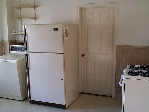 2nd image of 1229 Washington St #1