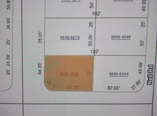 30 New York Ave, Interlachen, FL 32148