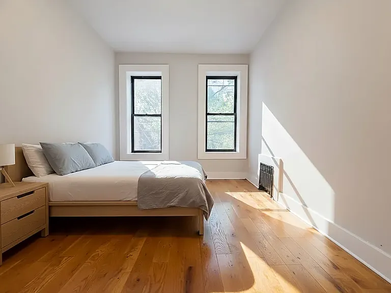 140A Lexington Ave #4 — Photo 3