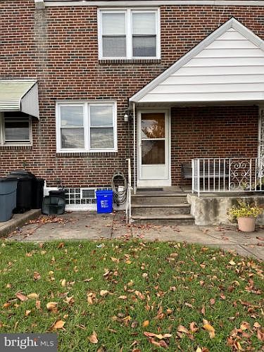 1st image of 4382 Richmond St
