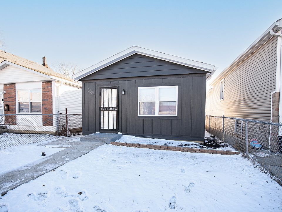 1st image of 1005 W 103rd St