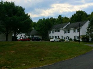 9 Davis Farm Rd #17, Raymond, ME 04071