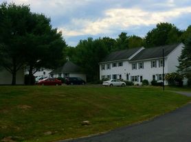9 Davis Farm Rd, Raymond, ME