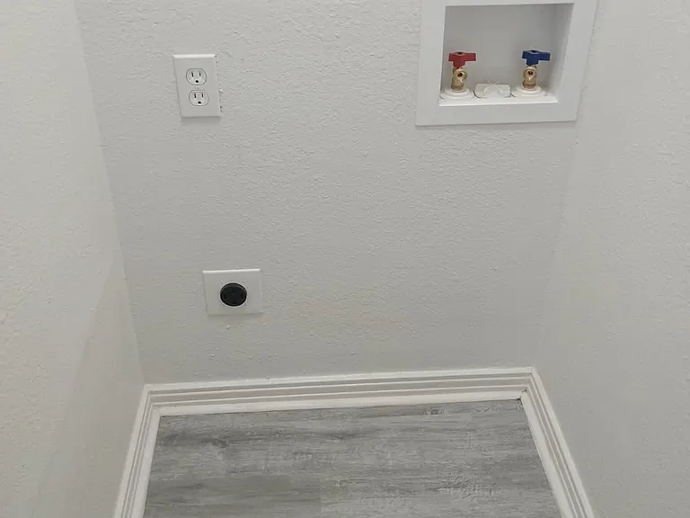 3220 Casino Dr — Photo 16