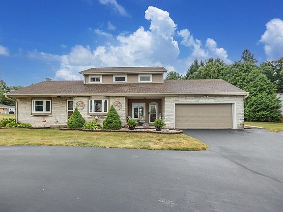 2nd image of S94W14409 Groveway LANE