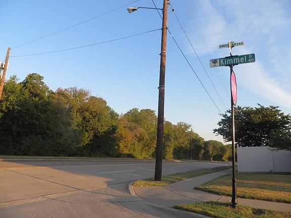5th image of 444 Kimmel Dr