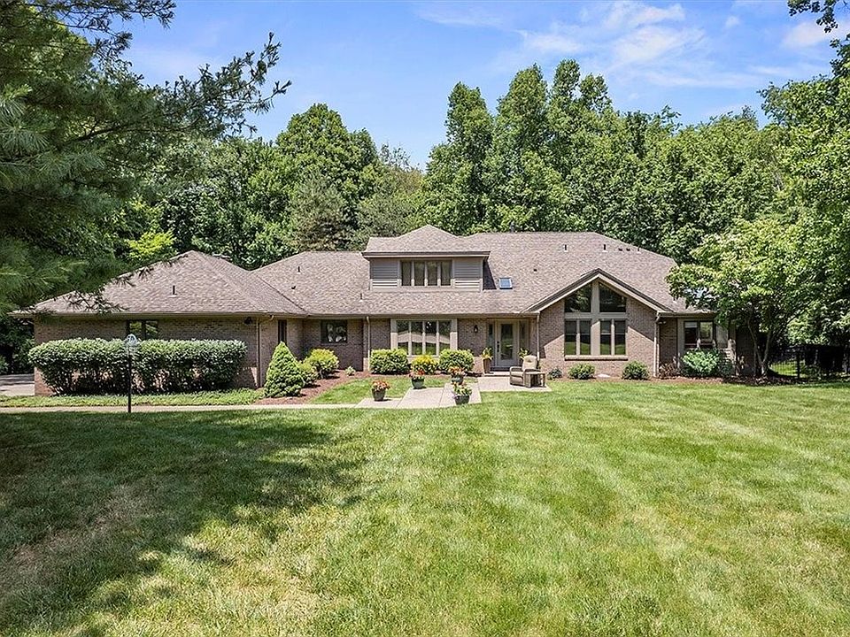 1st image of 105 Quail Hollow Ln