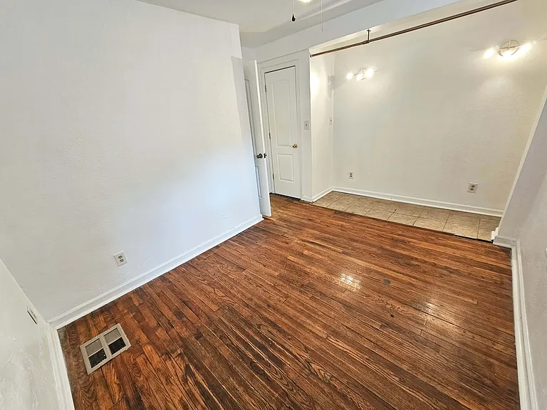 Master Bedroom 1st floor