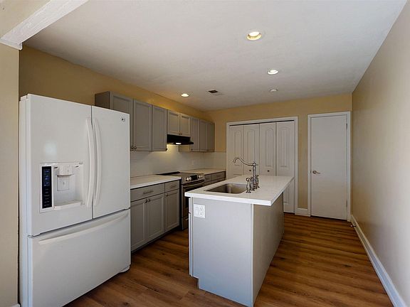 2nd image of 3735 Heatherwood Dr