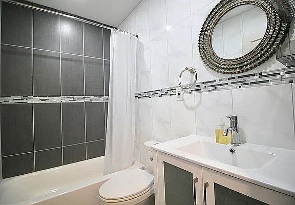 4th image of 94 Ryerson St #2F