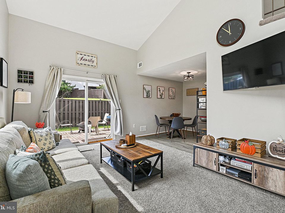 1st image of 100 Richland Cir